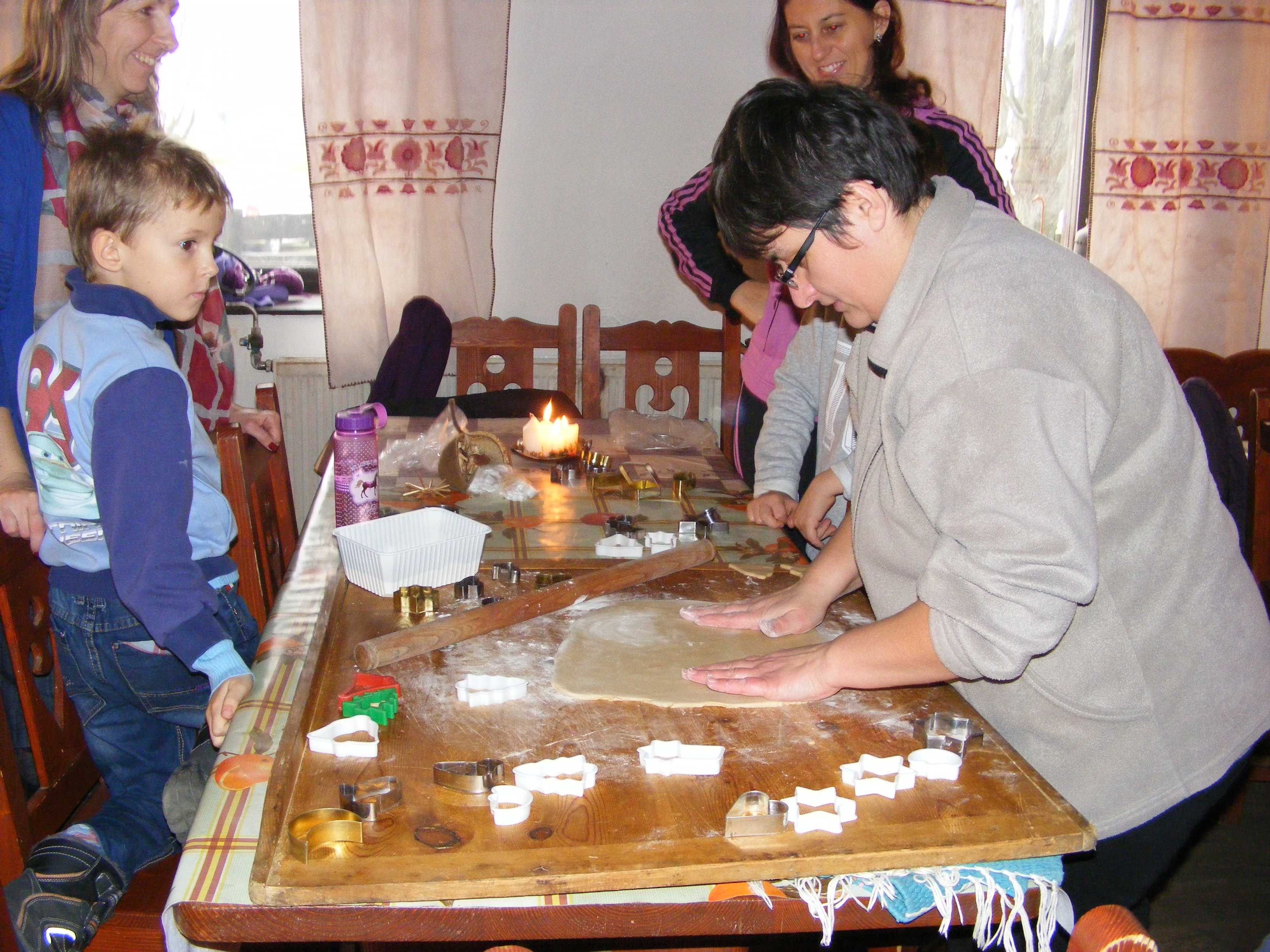 Adventi kézműves foglalkozás 2016 006 b