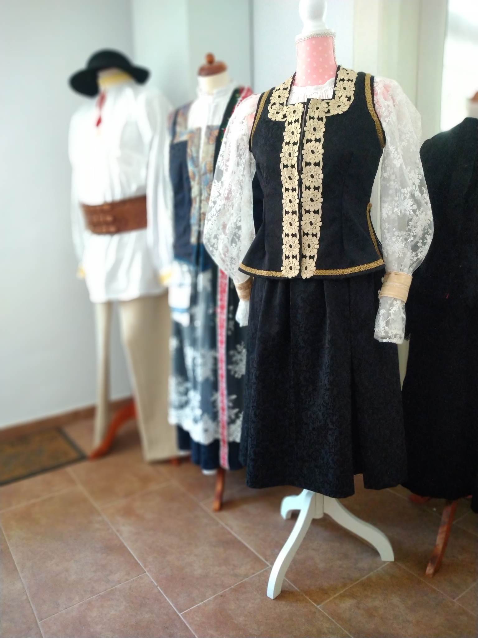 336011180 156340360655969 8902496790833005548 n