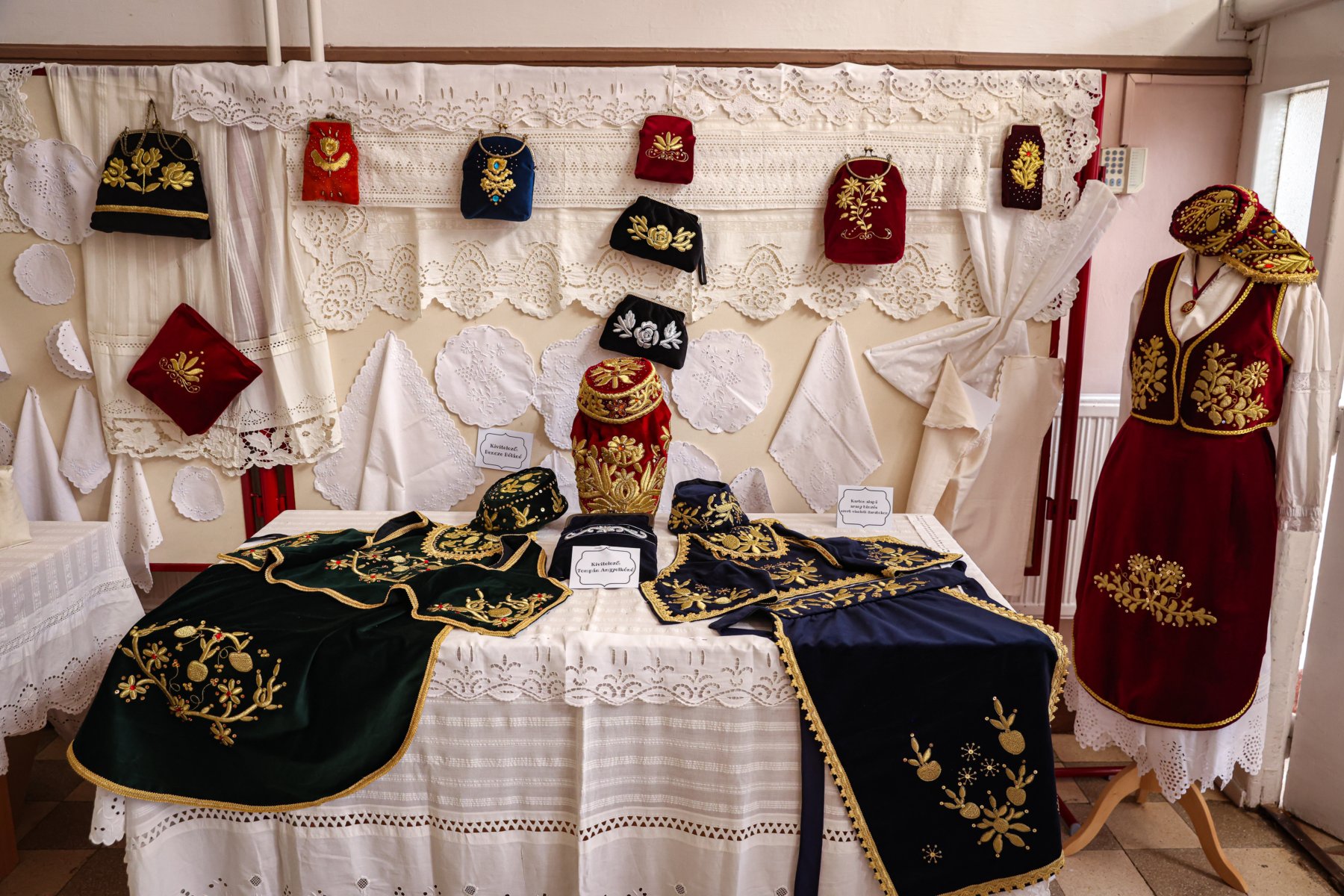 Aranyszál hímzőszakkör 2b